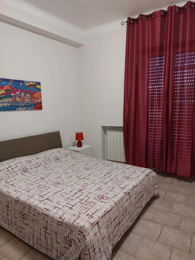 Marina Apartments Taranto Luaran gambar