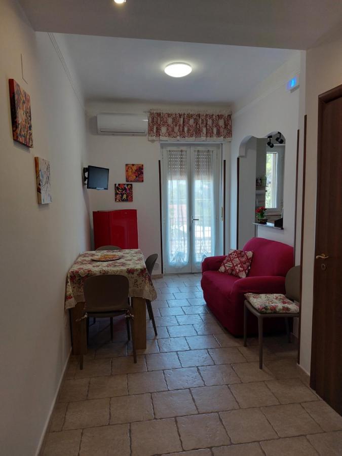 Marina Apartments Taranto Luaran gambar